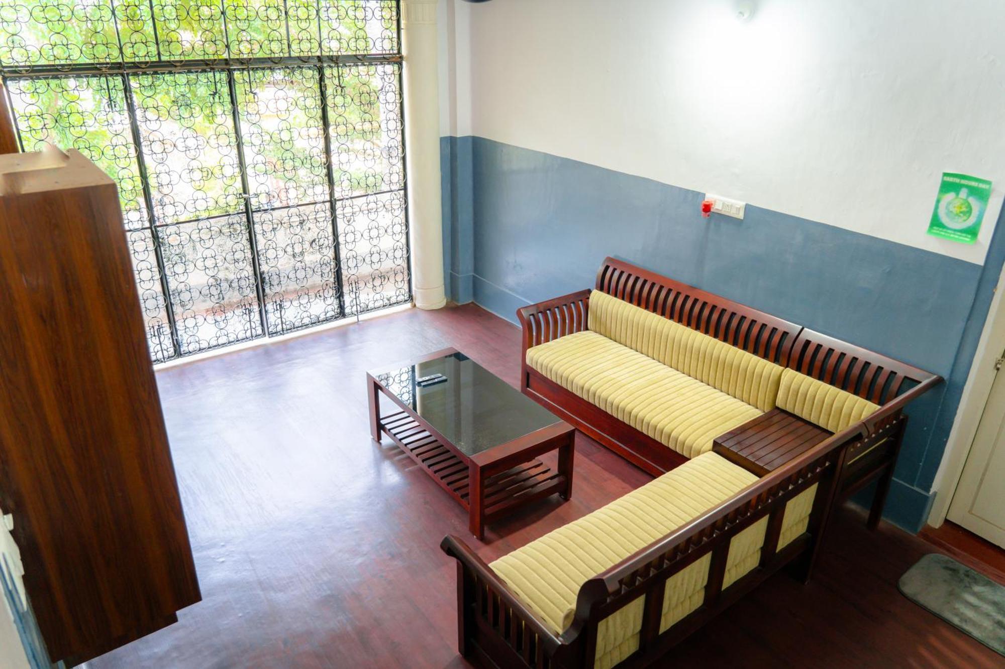 Leo Vishroam Hostel ไมซอร์ ภายนอก รูปภาพ