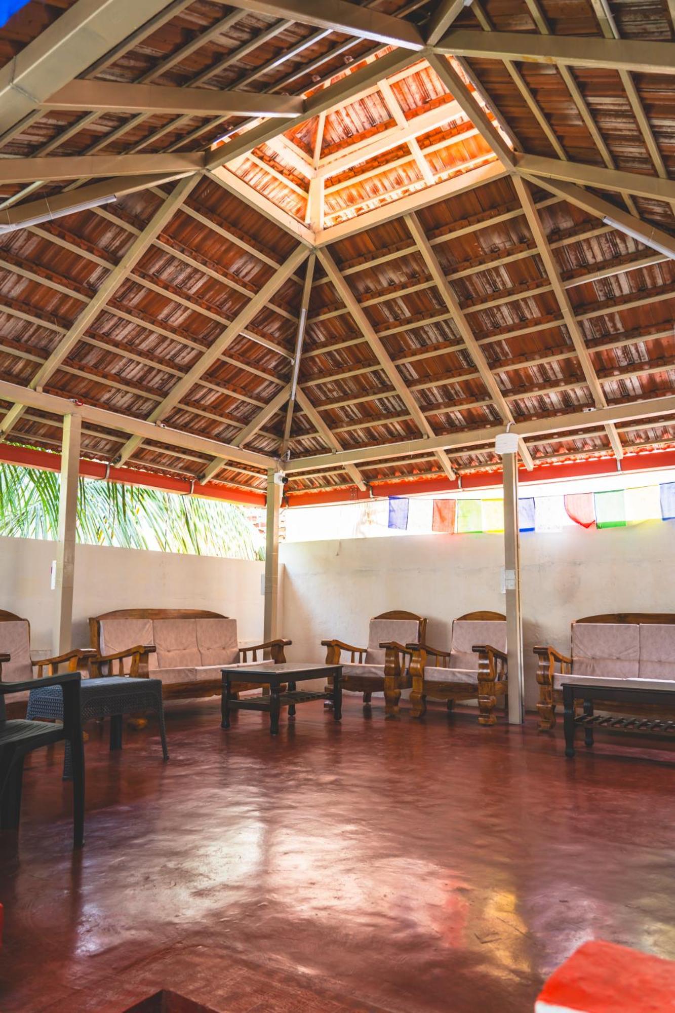 Leo Vishroam Hostel ไมซอร์ ภายนอก รูปภาพ