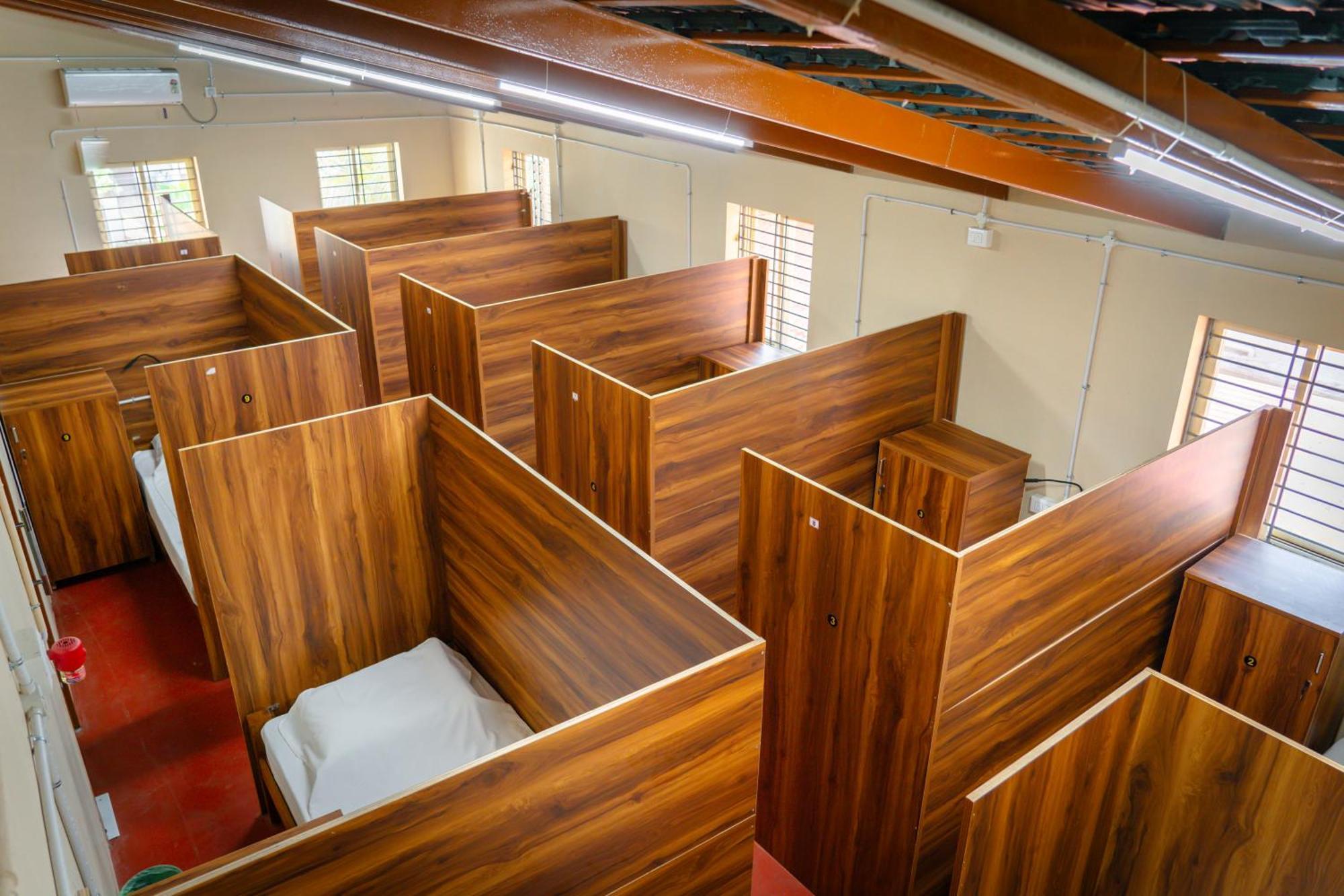 Leo Vishroam Hostel ไมซอร์ ภายนอก รูปภาพ